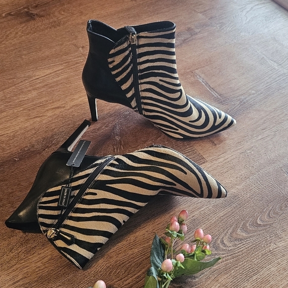 Italian Leather Booties Size 8.5 - Picture 2 of 7